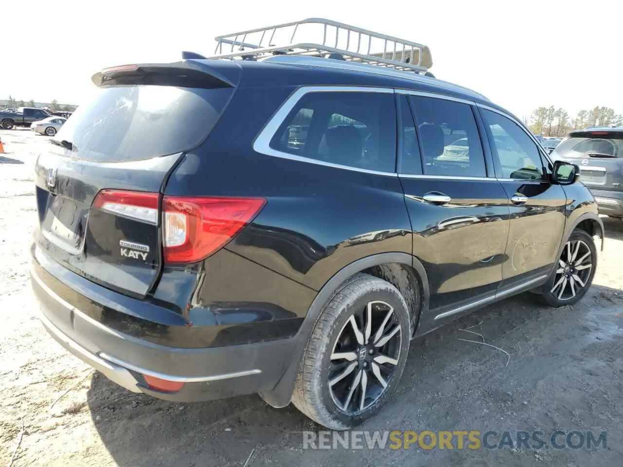 3 Photograph of a damaged car 5FNYF5H69KB019903 HONDA PILOT 2019