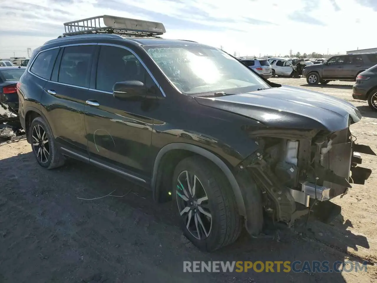 4 Photograph of a damaged car 5FNYF5H69KB019903 HONDA PILOT 2019