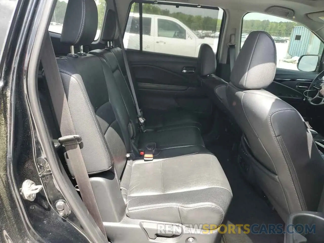11 Фотография поврежденного автомобиля 5FNYF5H94KB029572 HONDA PILOT 2019