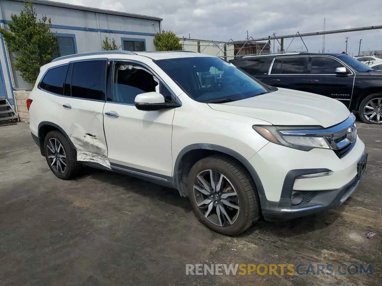 4 Фотография поврежденного автомобиля 5FNYF6H00KB027003 HONDA PILOT 2019
