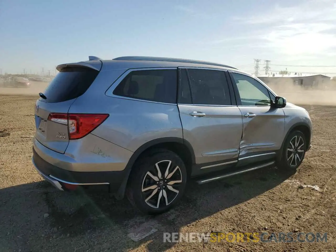 3 Photograph of a damaged car 5FNYF6H00KB056713 HONDA PILOT 2019