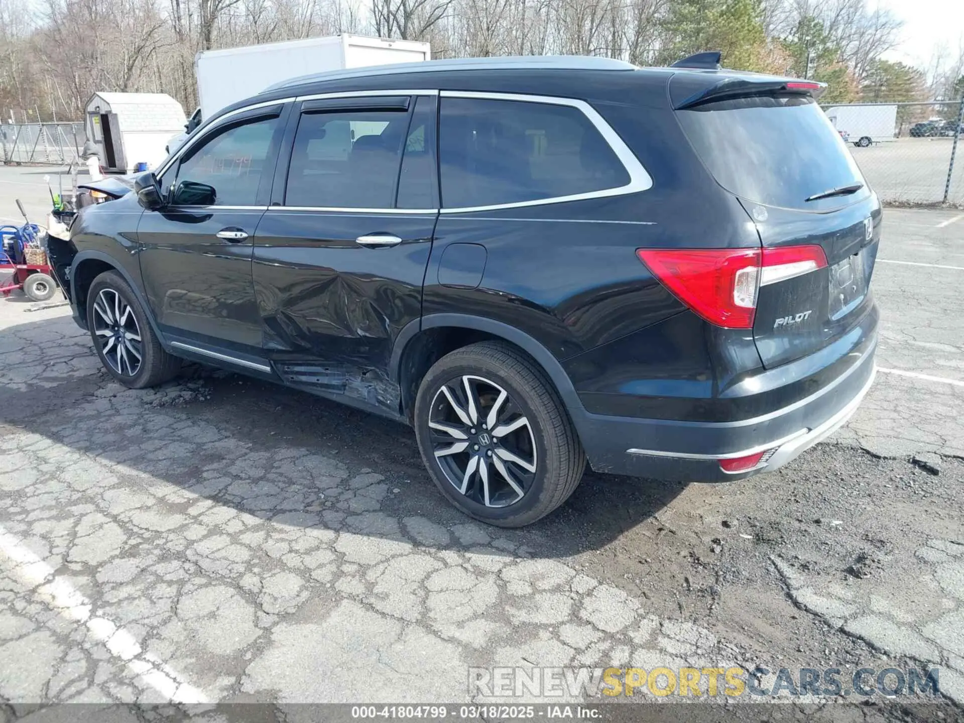 3 Фотография поврежденного автомобиля 5FNYF6H02KB005956 HONDA PILOT 2019