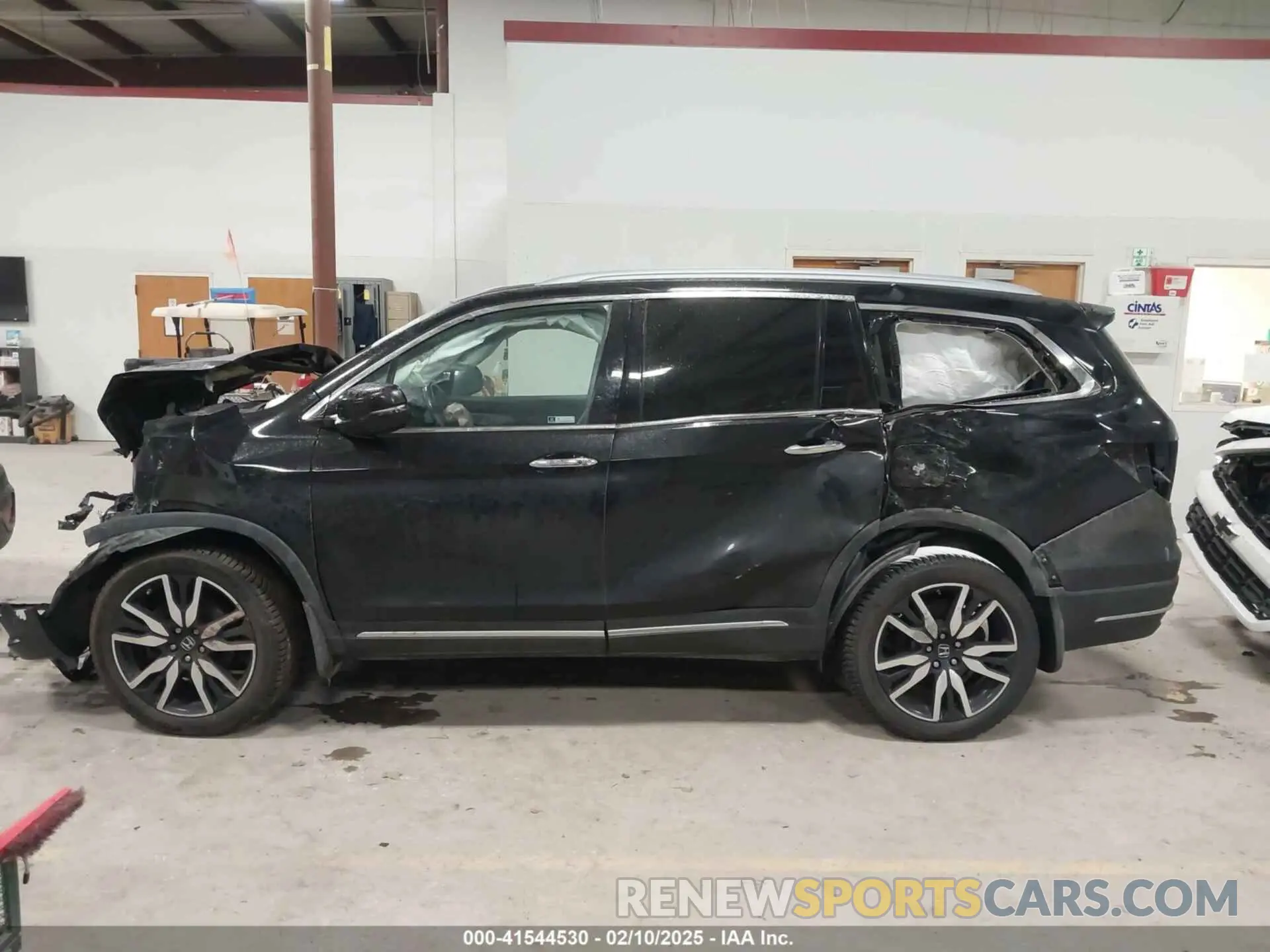 13 Фотография поврежденного автомобиля 5FNYF6H06KB040418 HONDA PILOT 2019