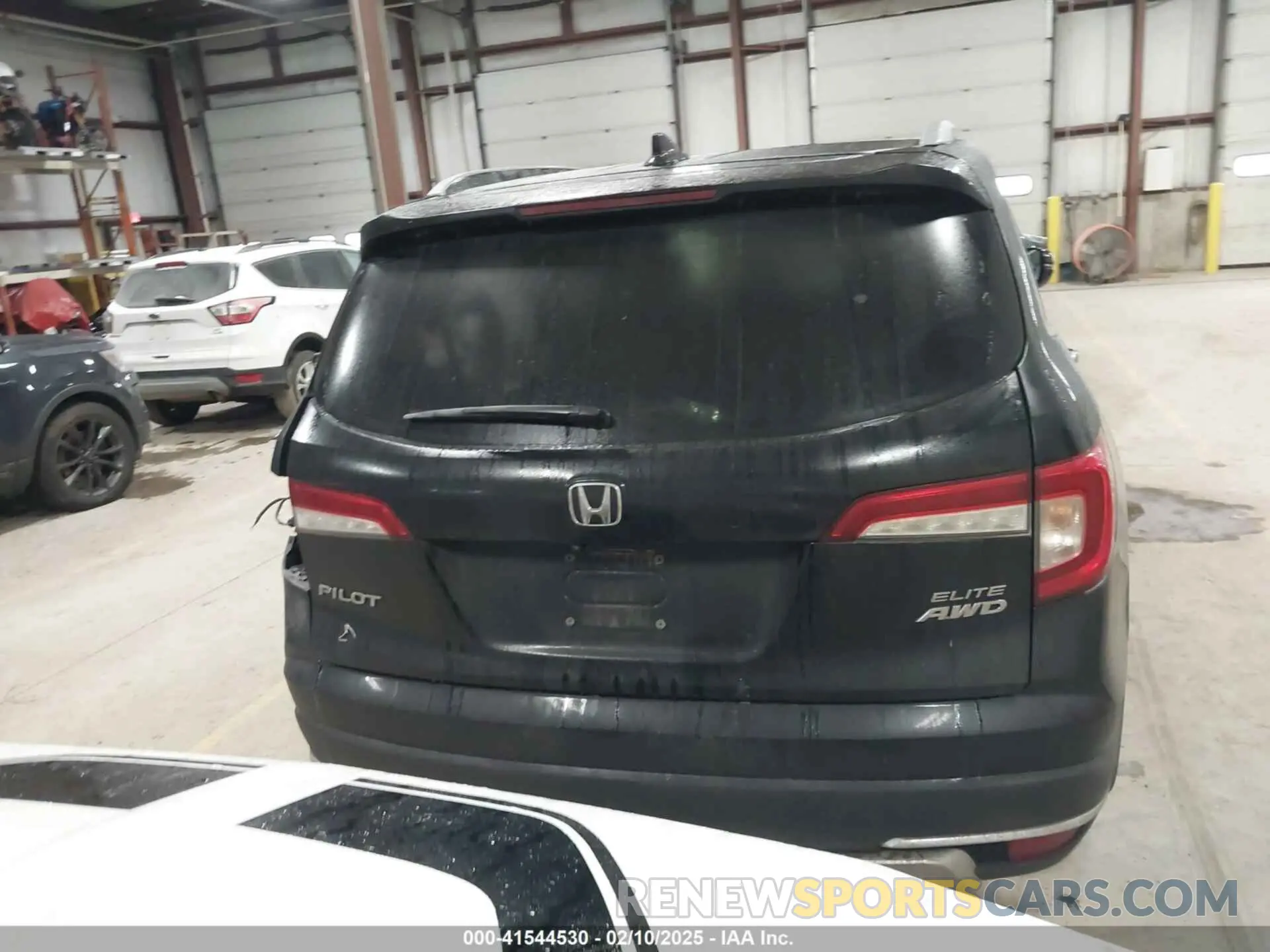 15 Фотография поврежденного автомобиля 5FNYF6H06KB040418 HONDA PILOT 2019