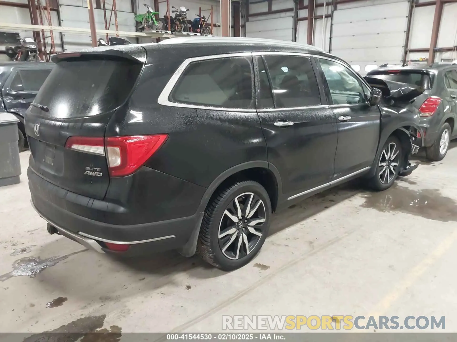 4 Фотография поврежденного автомобиля 5FNYF6H06KB040418 HONDA PILOT 2019