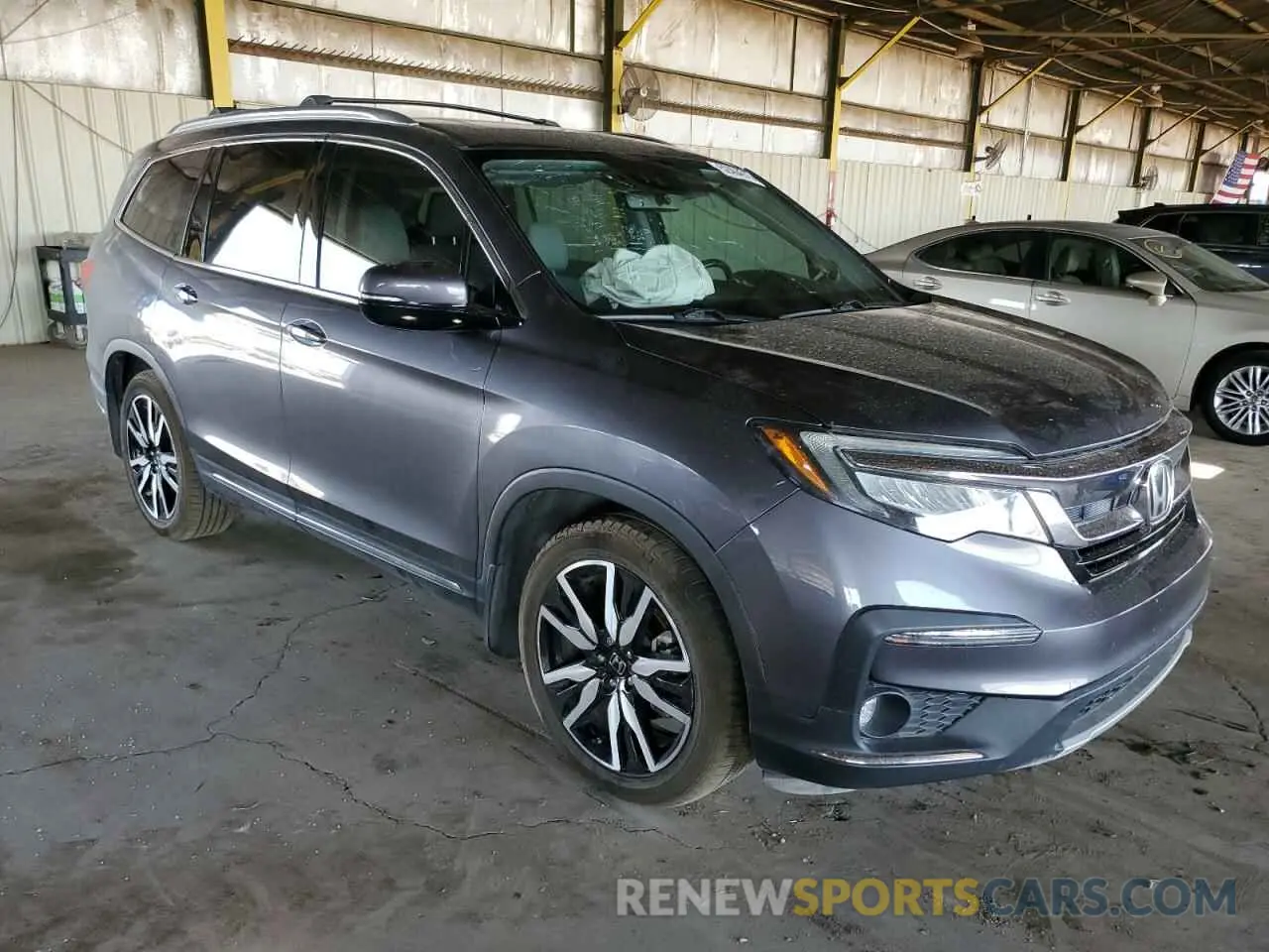 4 Photograph of a damaged car 5FNYF6H0XKB002755 HONDA PILOT 2019