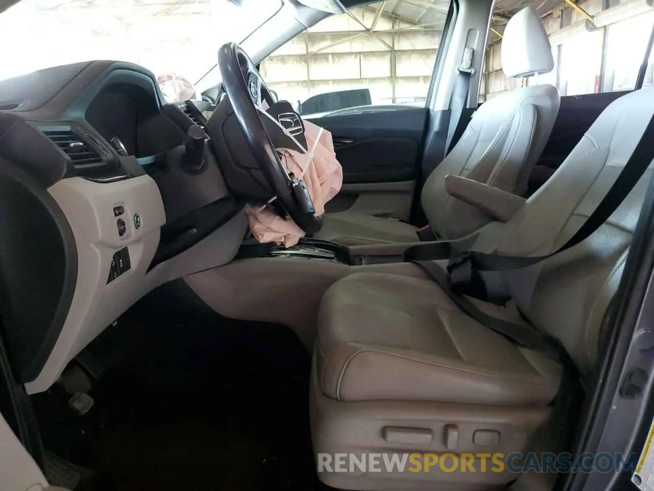 7 Photograph of a damaged car 5FNYF6H0XKB002755 HONDA PILOT 2019