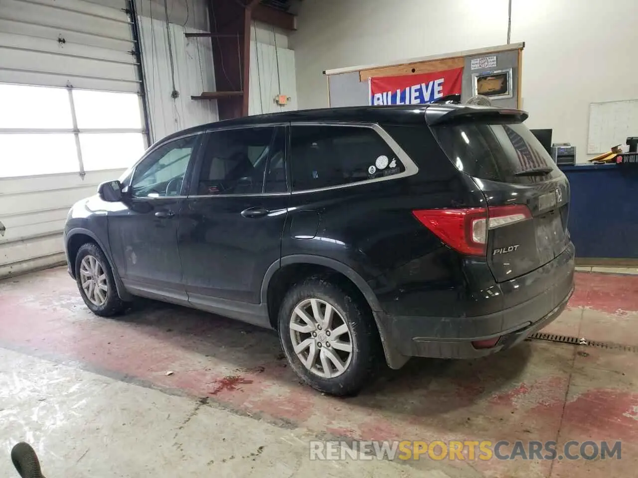 2 Photograph of a damaged car 5FNYF6H10KB032288 HONDA PILOT 2019