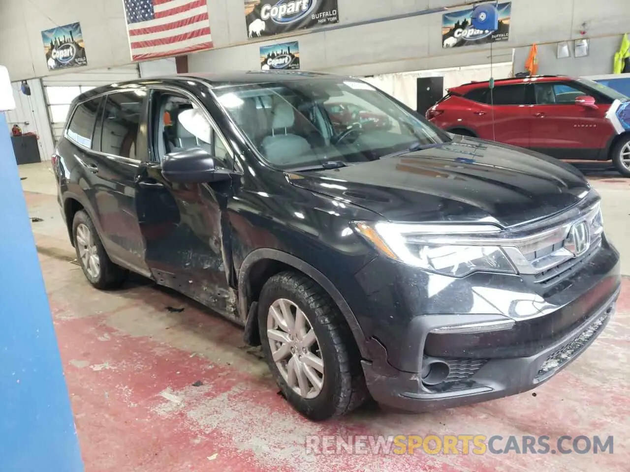 4 Photograph of a damaged car 5FNYF6H10KB032288 HONDA PILOT 2019