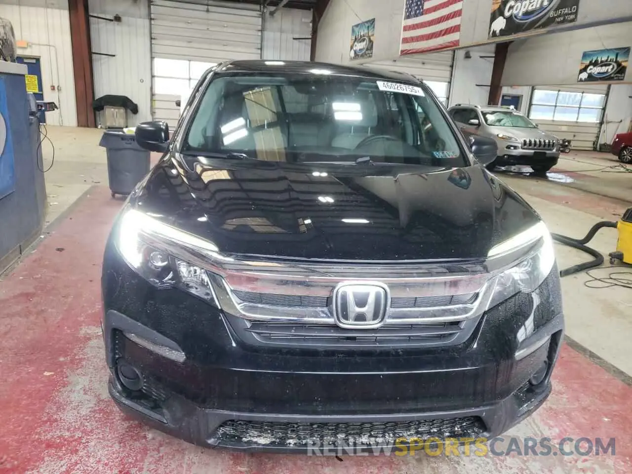 5 Photograph of a damaged car 5FNYF6H10KB032288 HONDA PILOT 2019