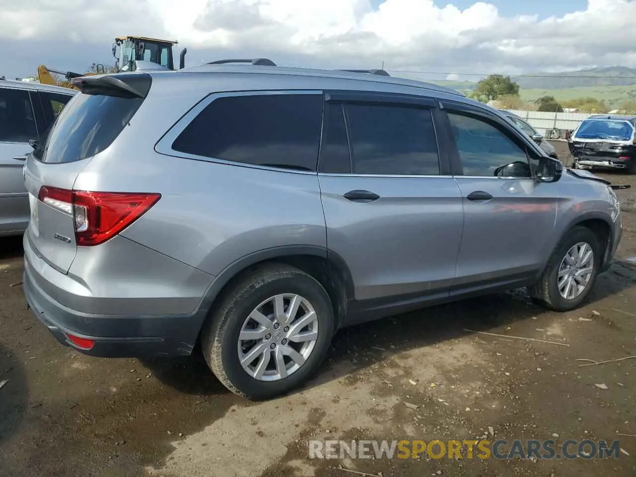 3 Photograph of a damaged car 5FNYF6H12KB036083 HONDA PILOT 2019