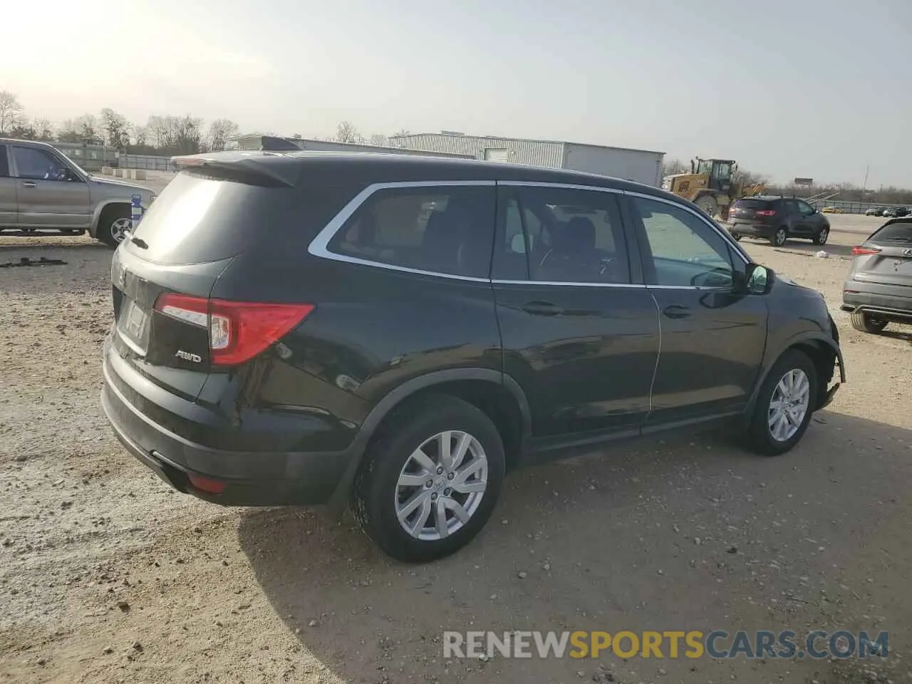 3 Фотография поврежденного автомобиля 5FNYF6H12KB056429 HONDA PILOT 2019