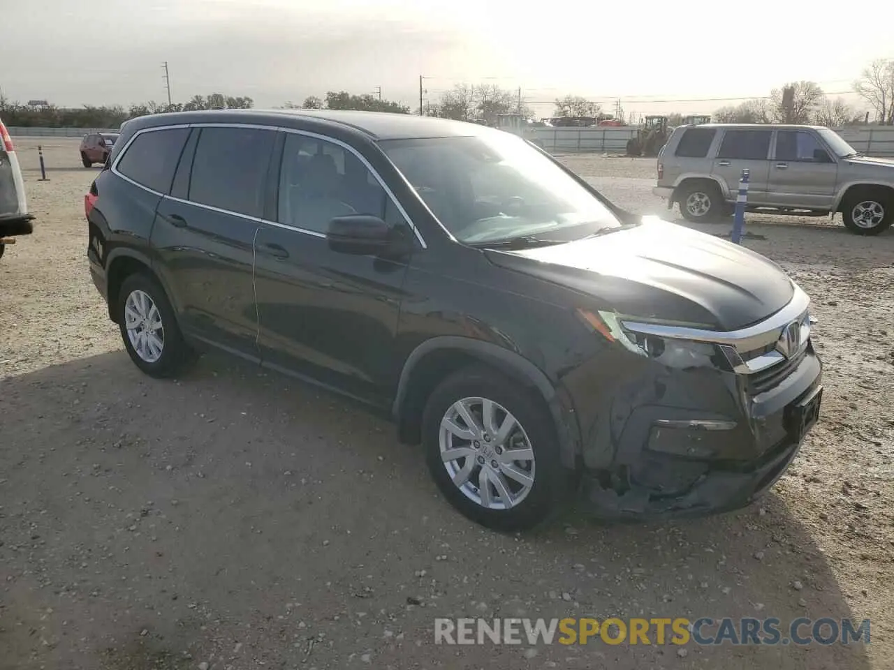 4 Фотография поврежденного автомобиля 5FNYF6H12KB056429 HONDA PILOT 2019