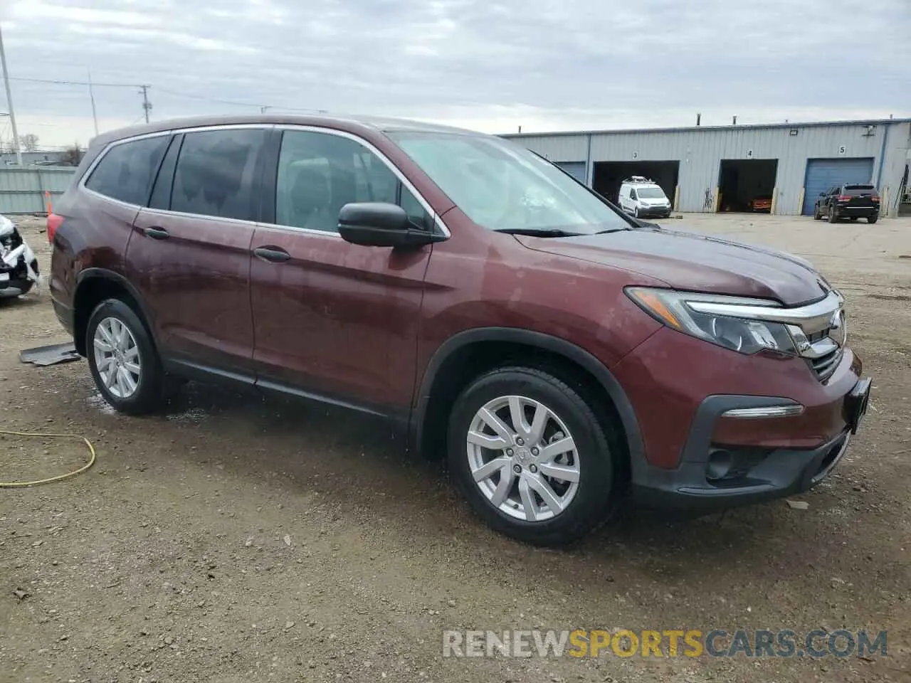 4 Photograph of a damaged car 5FNYF6H12KB075823 HONDA PILOT 2019