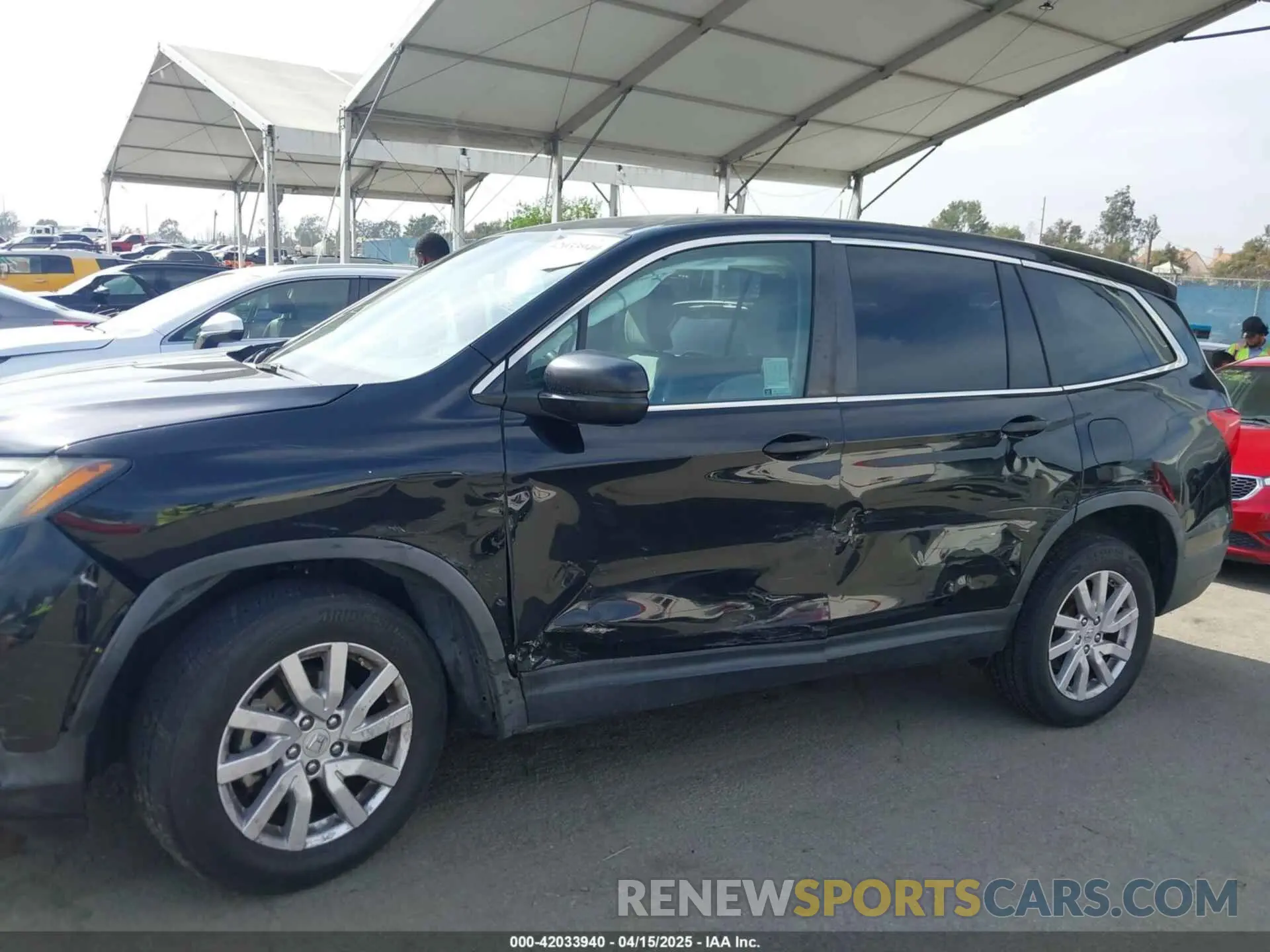 14 Photograph of a damaged car 5FNYF6H15KB054786 HONDA PILOT 2019