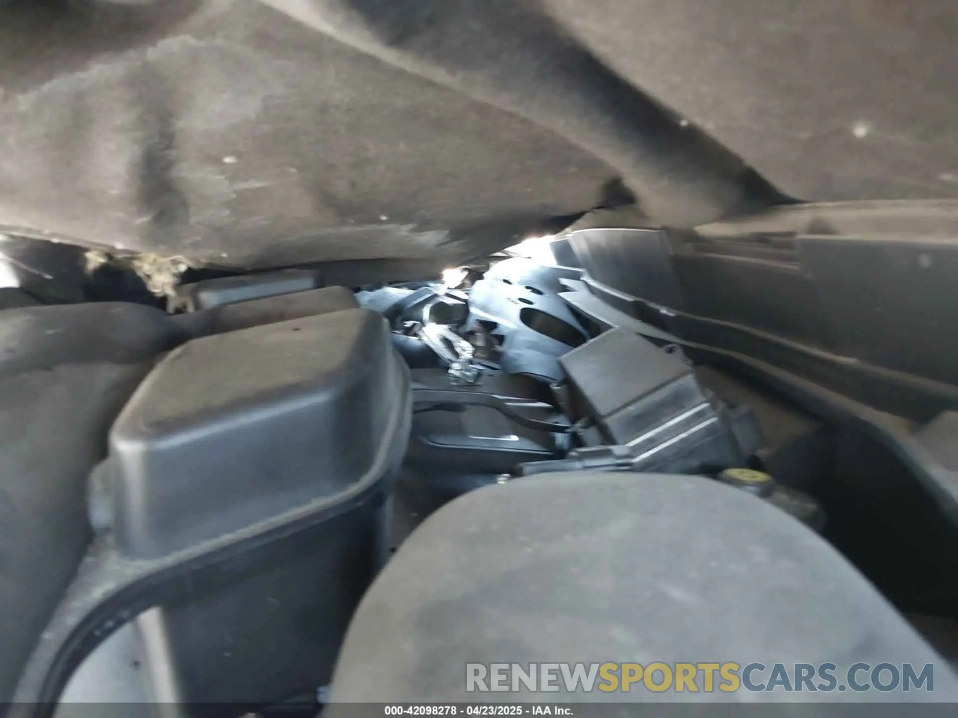 10 Photograph of a damaged car 5FNYF6H16KB089983 HONDA PILOT 2019
