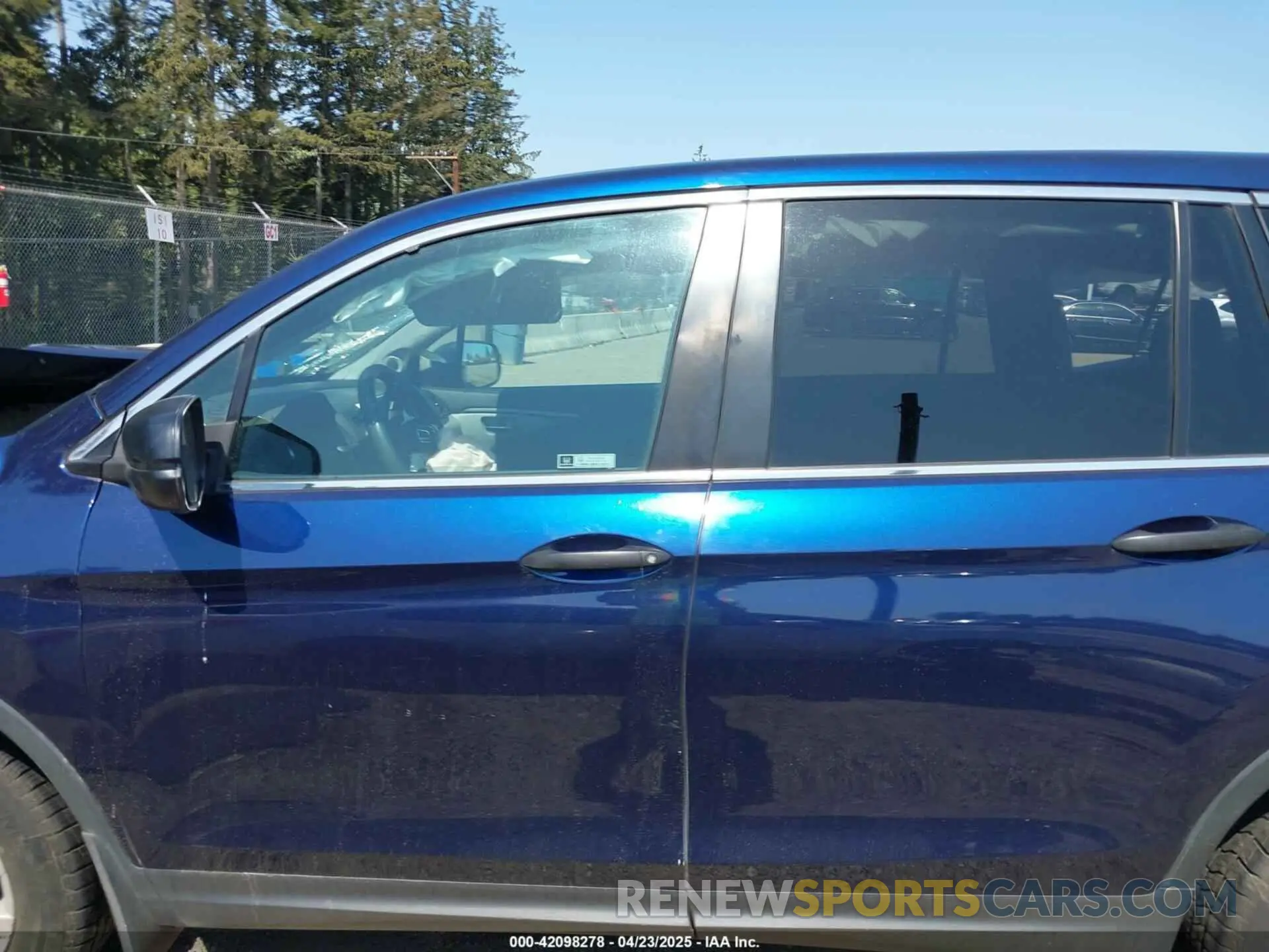 13 Photograph of a damaged car 5FNYF6H16KB089983 HONDA PILOT 2019