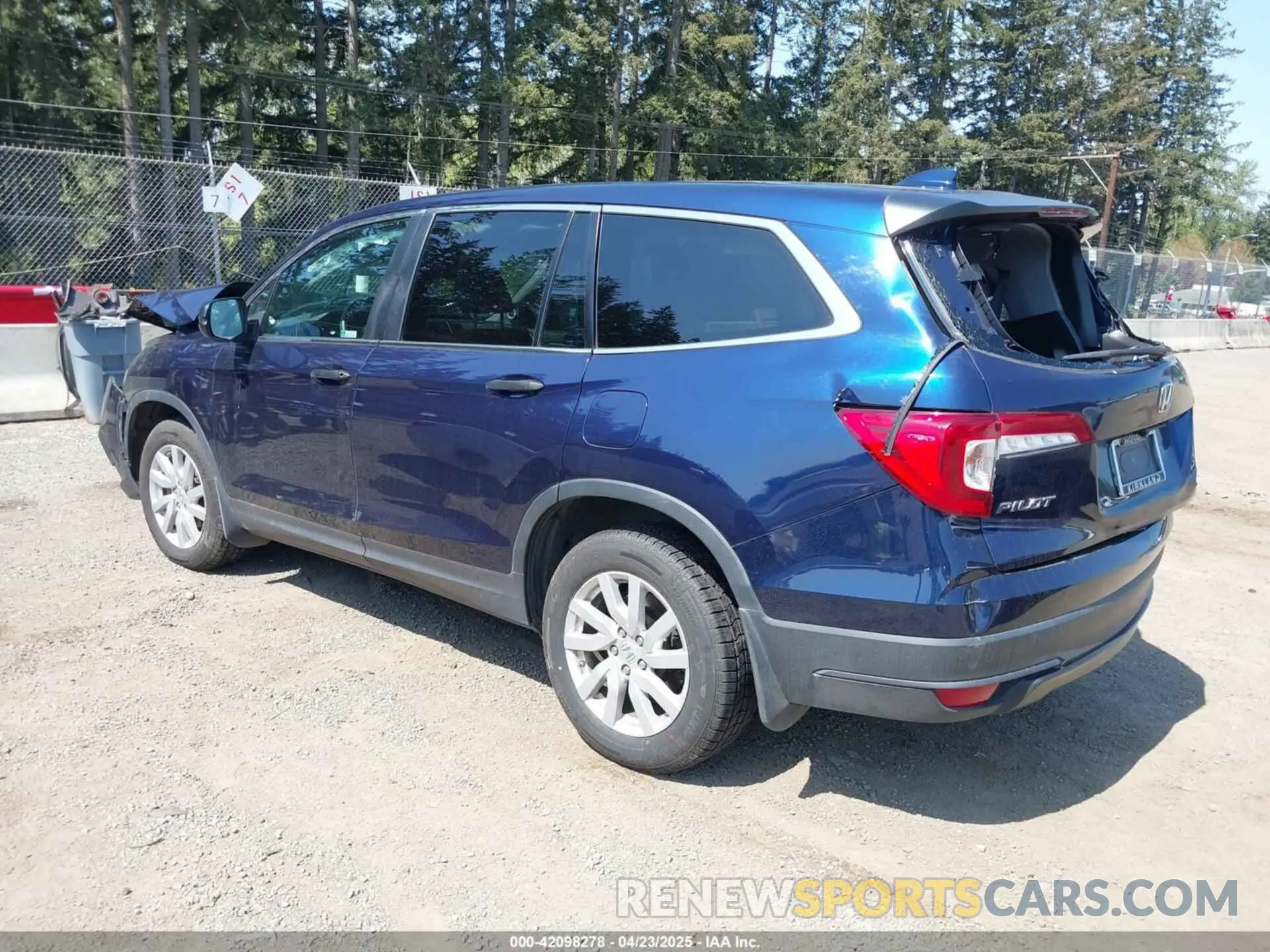 3 Photograph of a damaged car 5FNYF6H16KB089983 HONDA PILOT 2019
