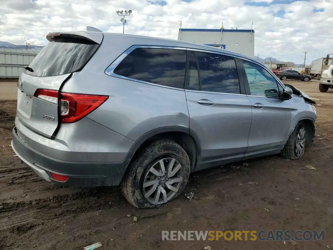 3 Photograph of a damaged car 5FNYF6H31KB093229 HONDA PILOT 2019