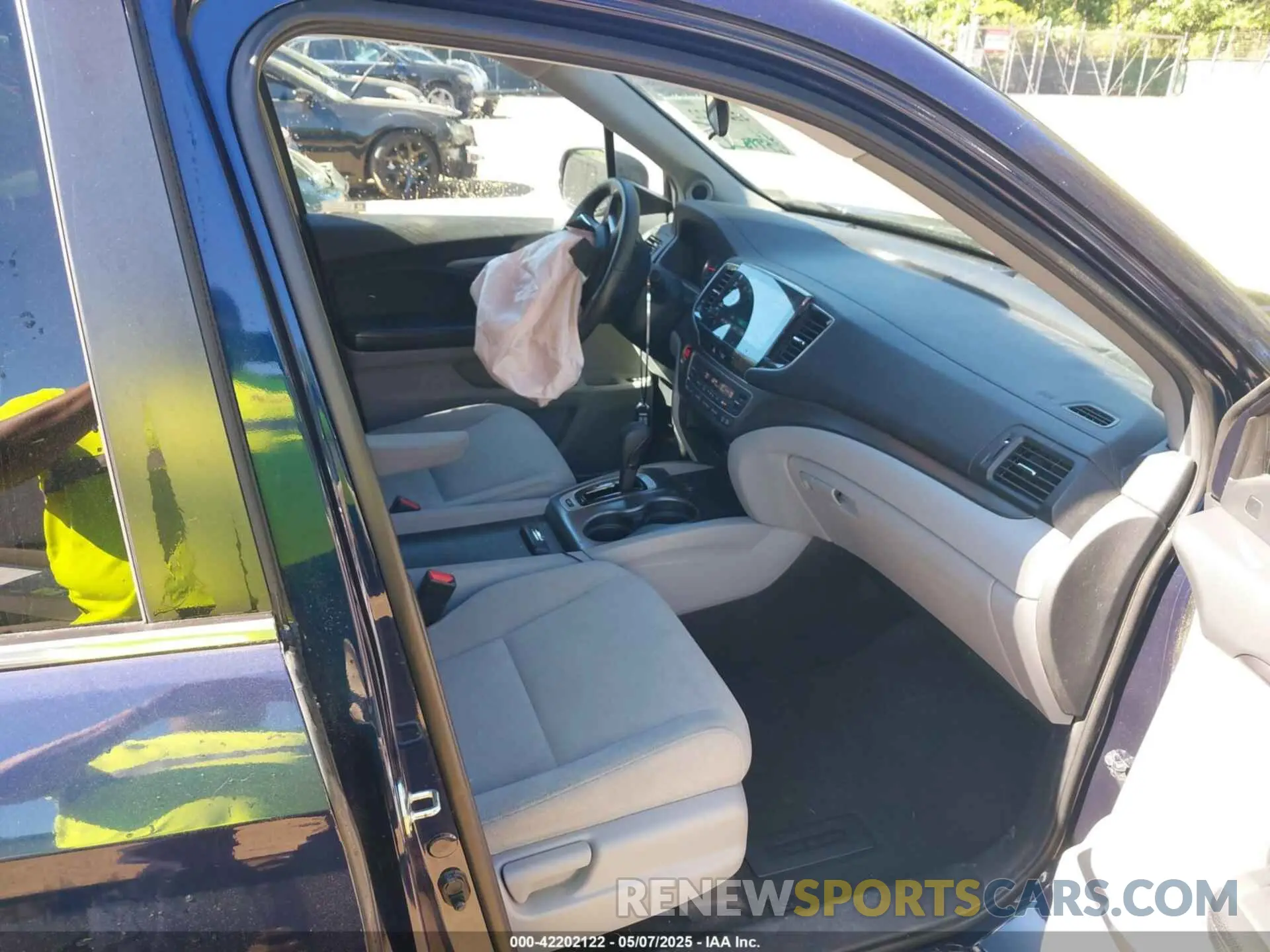5 Photograph of a damaged car 5FNYF6H32KB077783 HONDA PILOT 2019