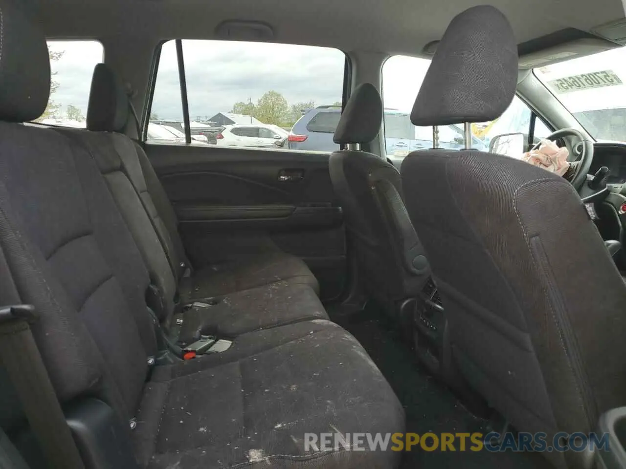 11 Photograph of a damaged car 5FNYF6H36KB056239 HONDA PILOT 2019