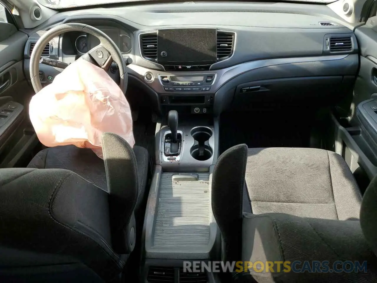 8 Photograph of a damaged car 5FNYF6H39KB037751 HONDA PILOT 2019