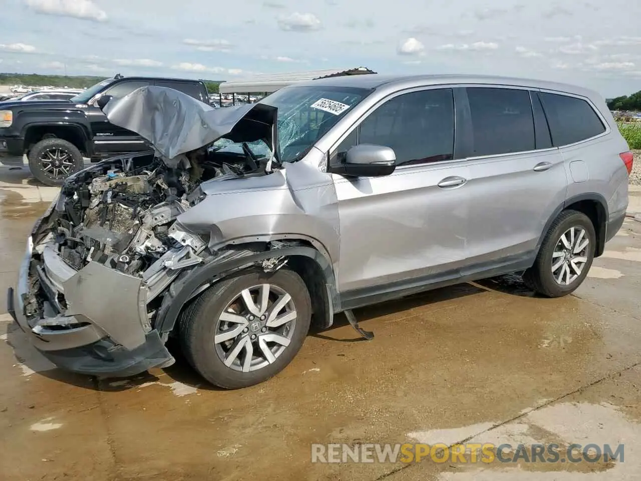 1 Photograph of a damaged car 5FNYF6H3XKB027715 HONDA PILOT 2019