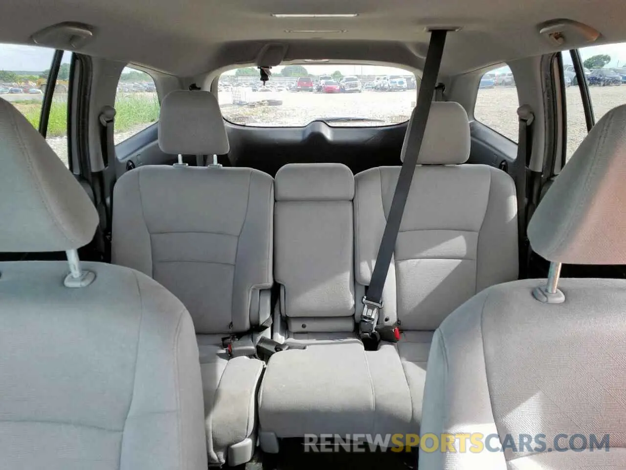 10 Photograph of a damaged car 5FNYF6H3XKB027715 HONDA PILOT 2019