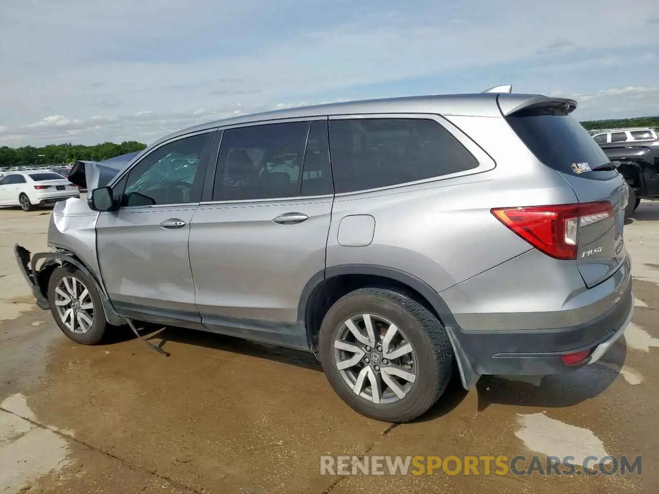 2 Photograph of a damaged car 5FNYF6H3XKB027715 HONDA PILOT 2019