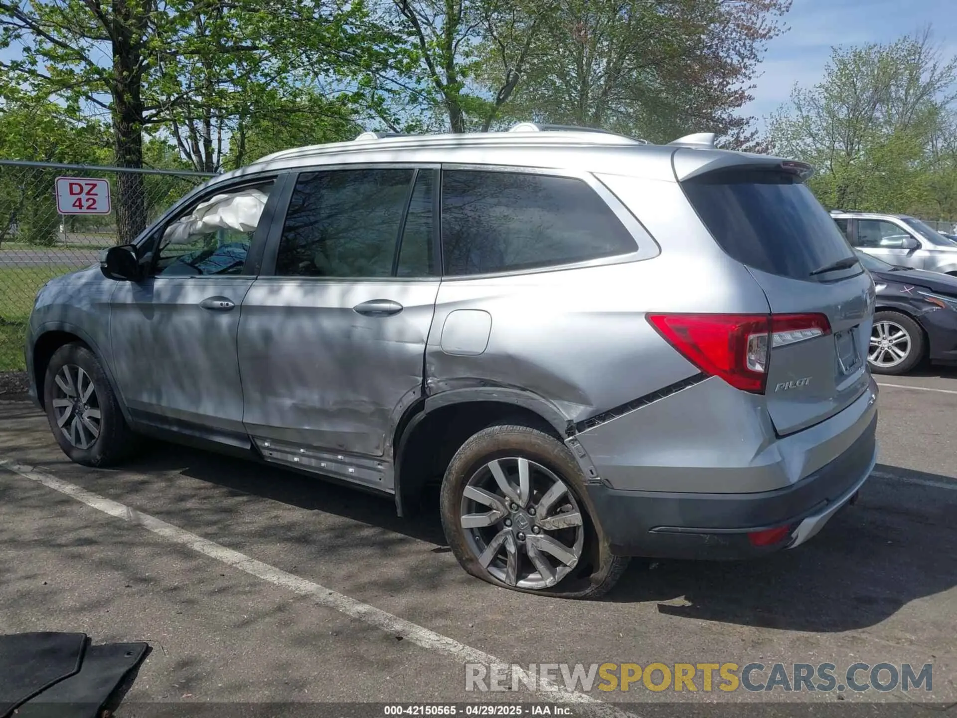 6 Фотография поврежденного автомобиля 5FNYF6H3XKB093231 HONDA PILOT 2019