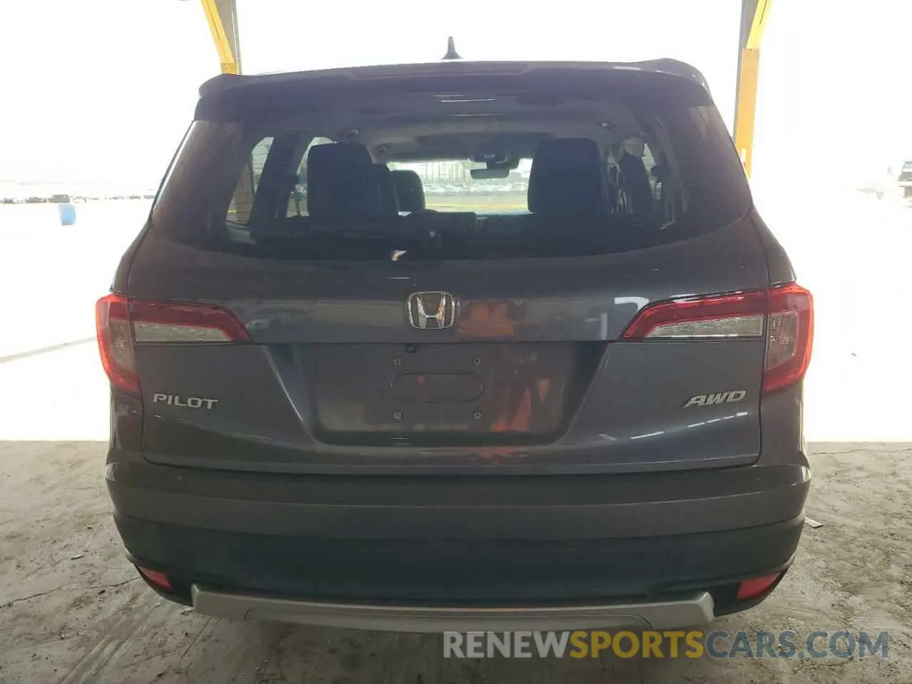 6 Photograph of a damaged car 5FNYF6H50KB058778 HONDA PILOT 2019
