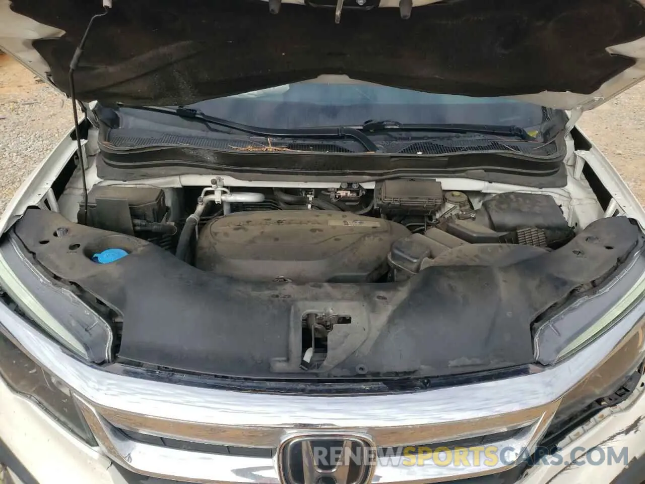 14 Photograph of a damaged car 5FNYF6H51KB046154 HONDA PILOT 2019