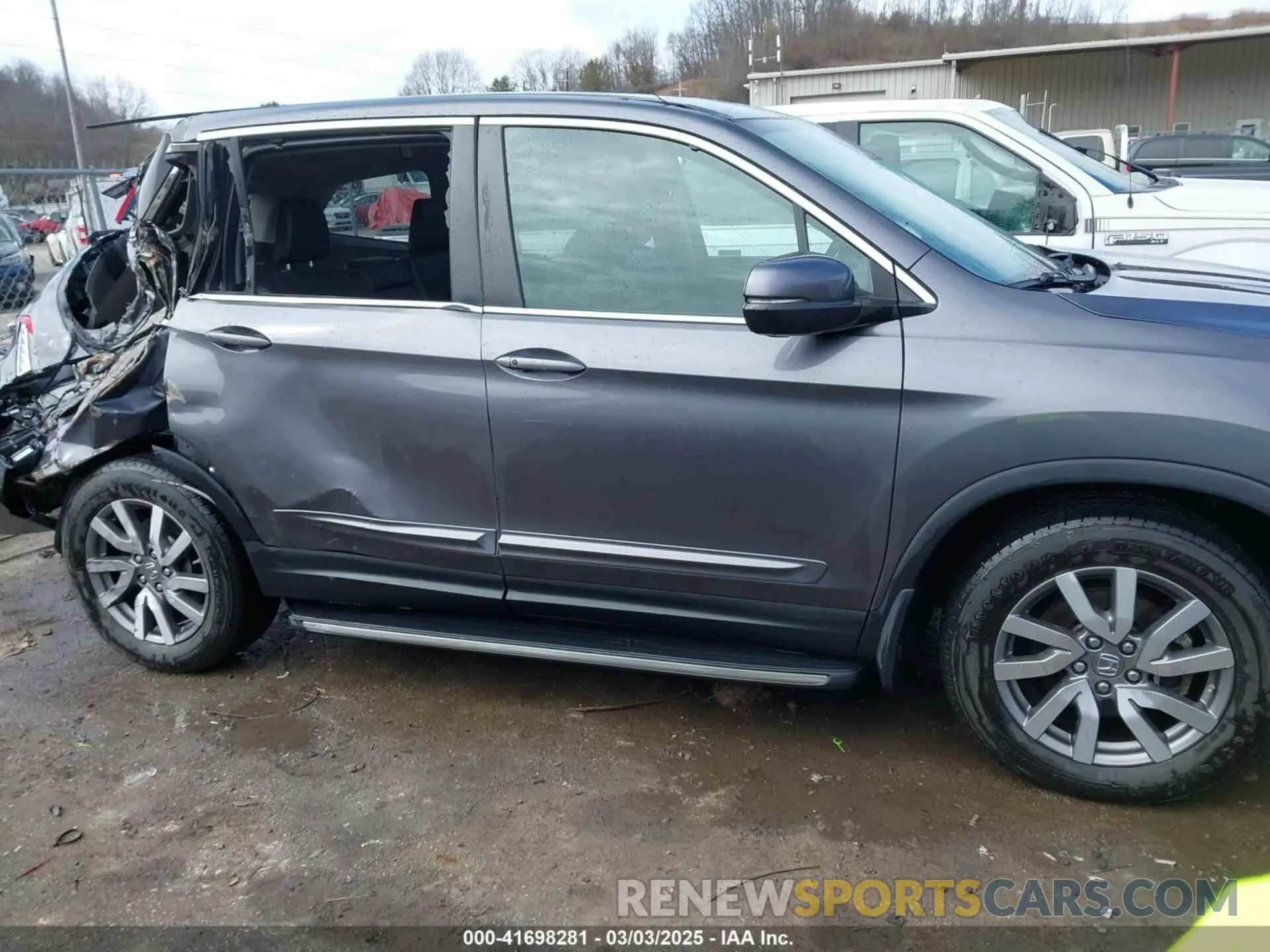 13 Фотография поврежденного автомобиля 5FNYF6H52KB013373 HONDA PILOT 2019