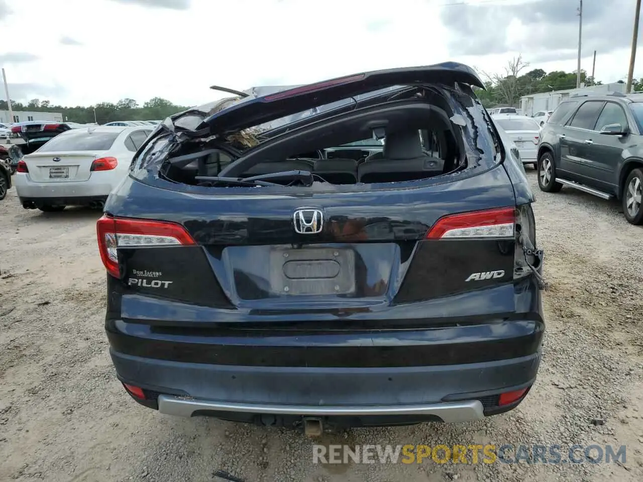 6 Photograph of a damaged car 5FNYF6H52KB030450 HONDA PILOT 2019