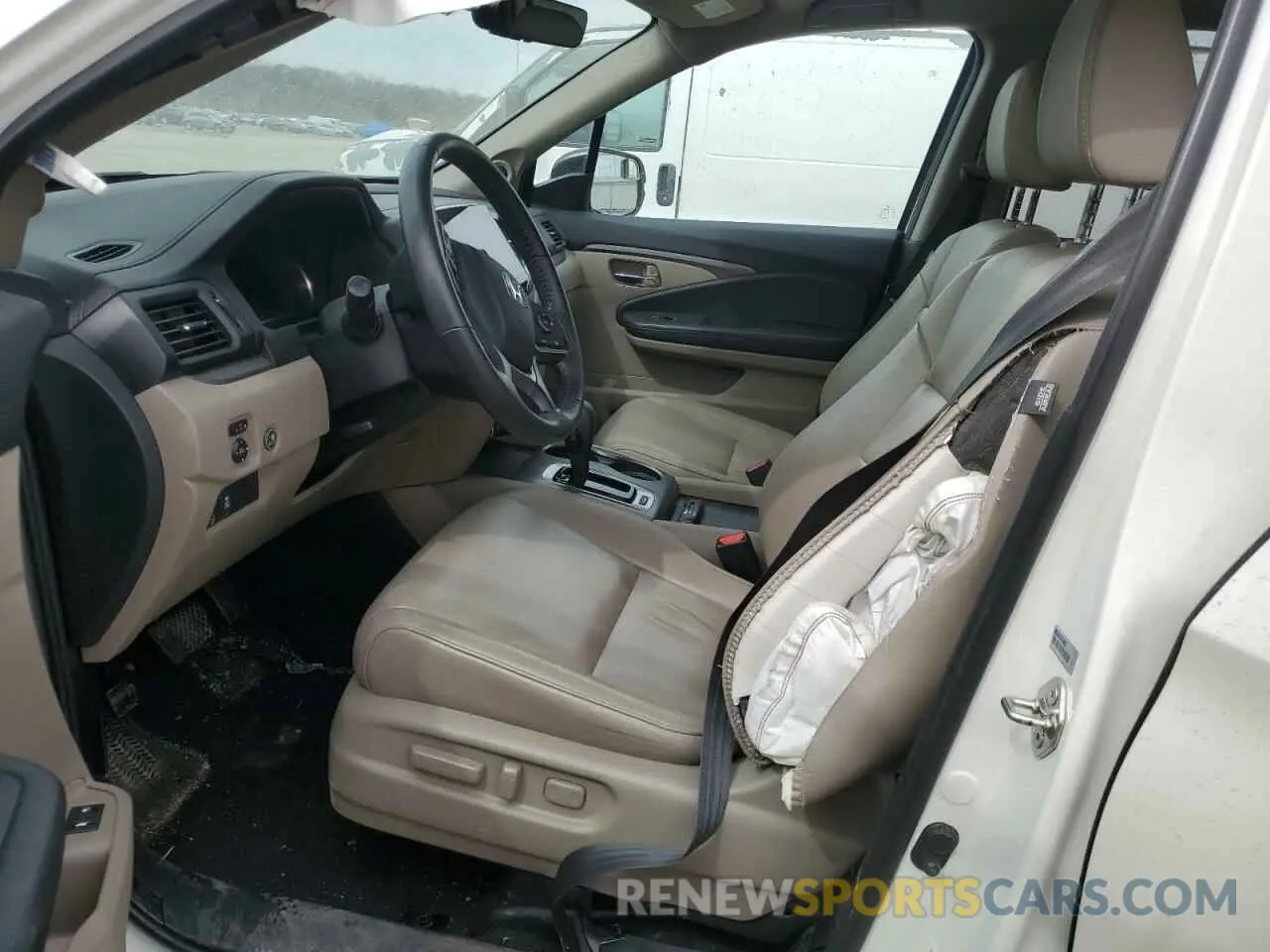 7 Фотография поврежденного автомобиля 5FNYF6H53KB078992 HONDA PILOT 2019