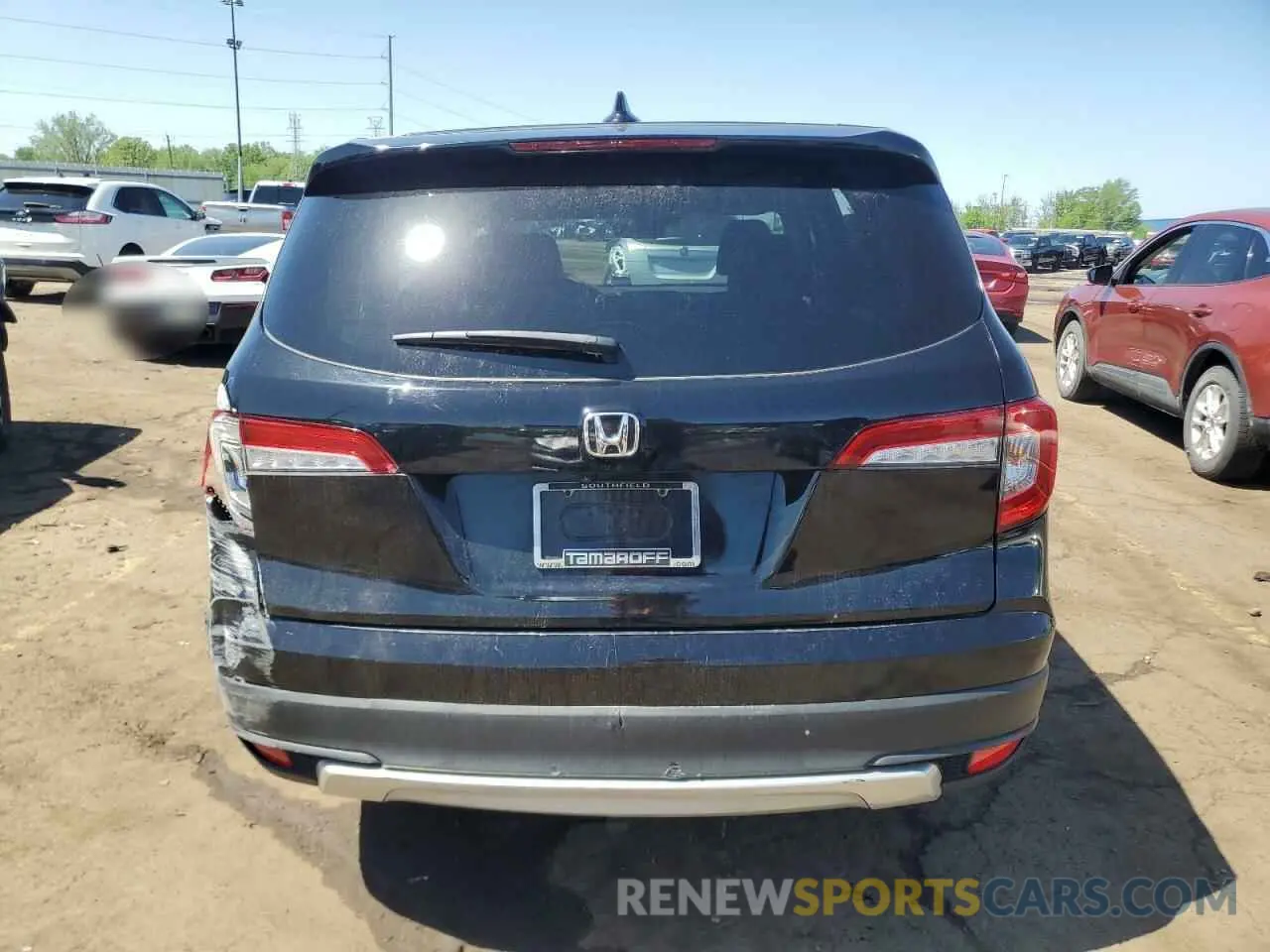 6 Photograph of a damaged car 5FNYF6H53KB092083 HONDA PILOT 2019