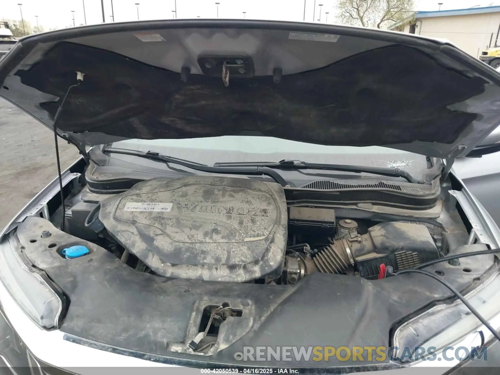 10 Photograph of a damaged car 5FNYF6H54KB055687 HONDA PILOT 2019