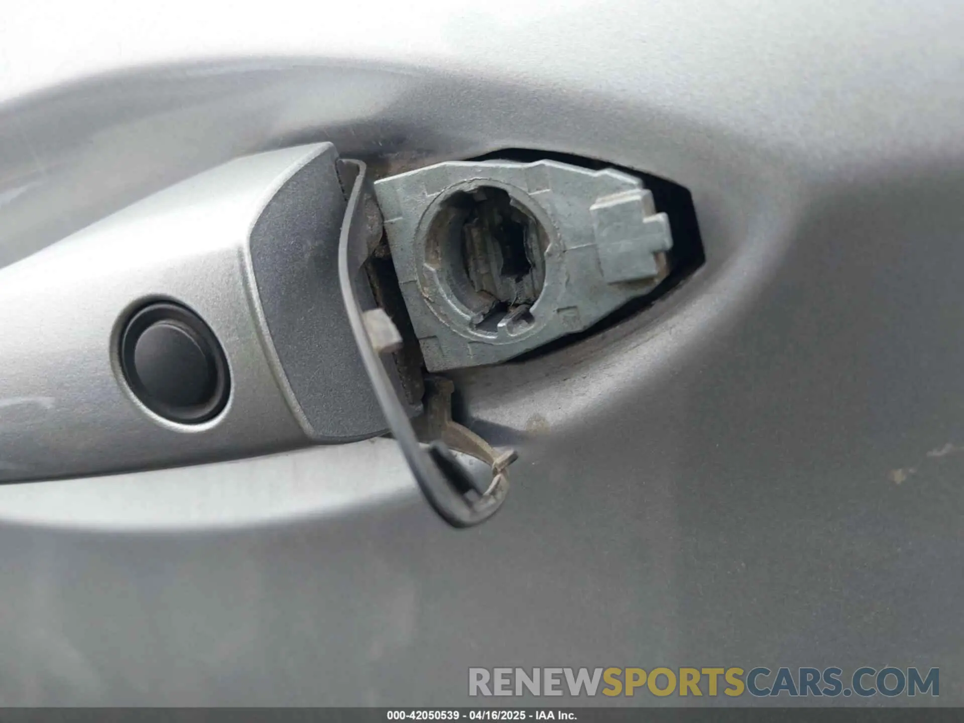 12 Photograph of a damaged car 5FNYF6H54KB055687 HONDA PILOT 2019