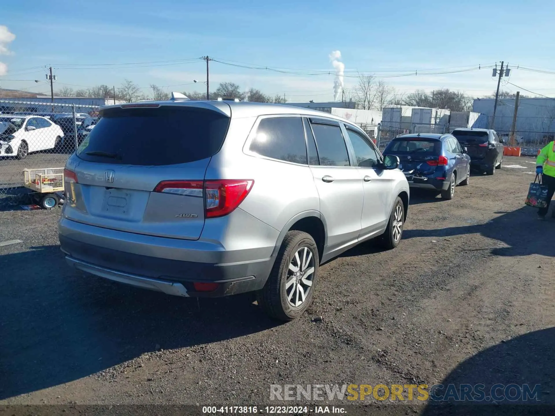 4 Фотография поврежденного автомобиля 5FNYF6H54KB097860 HONDA PILOT 2019
