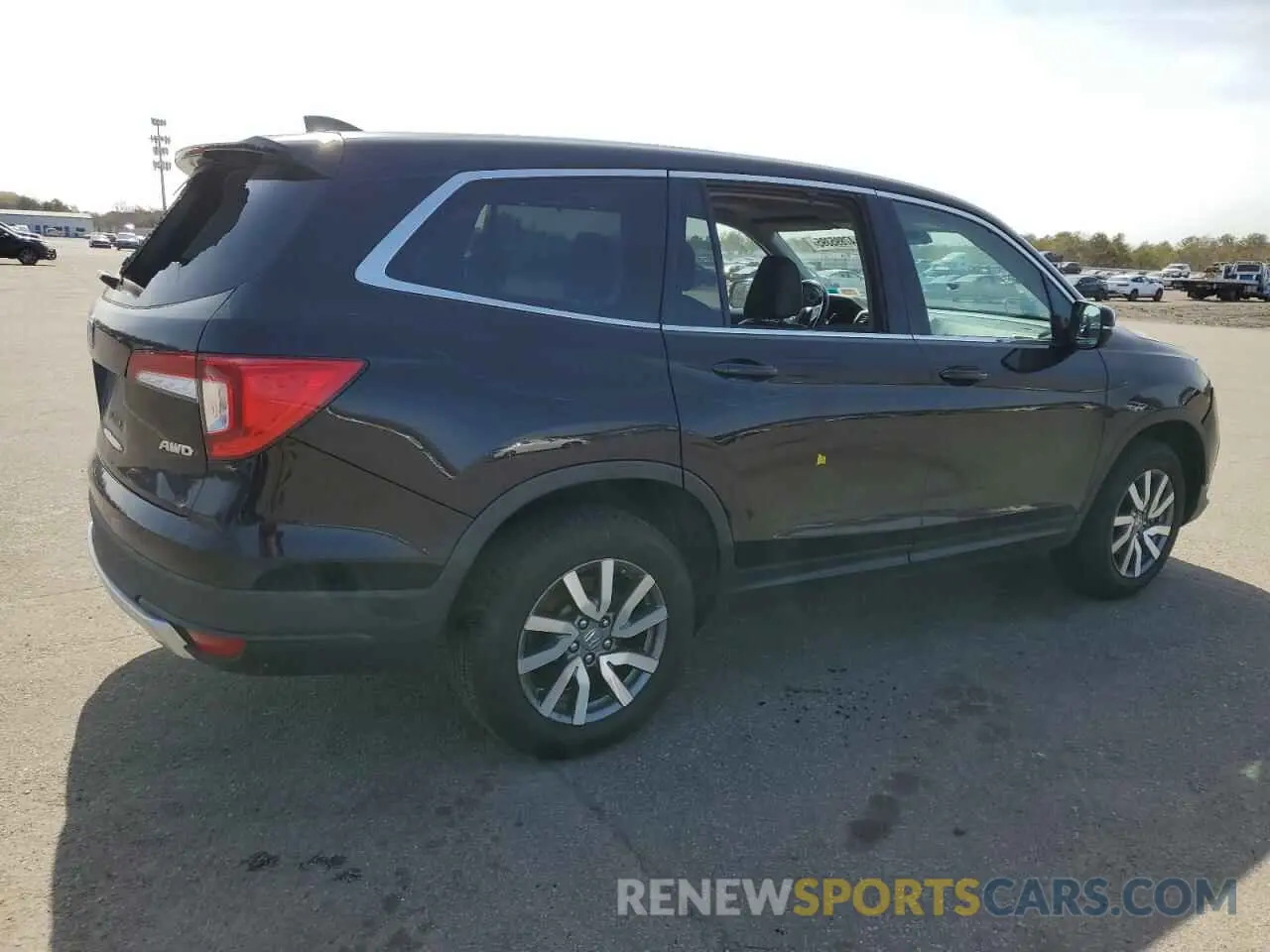 3 Photograph of a damaged car 5FNYF6H54KB100966 HONDA PILOT 2019