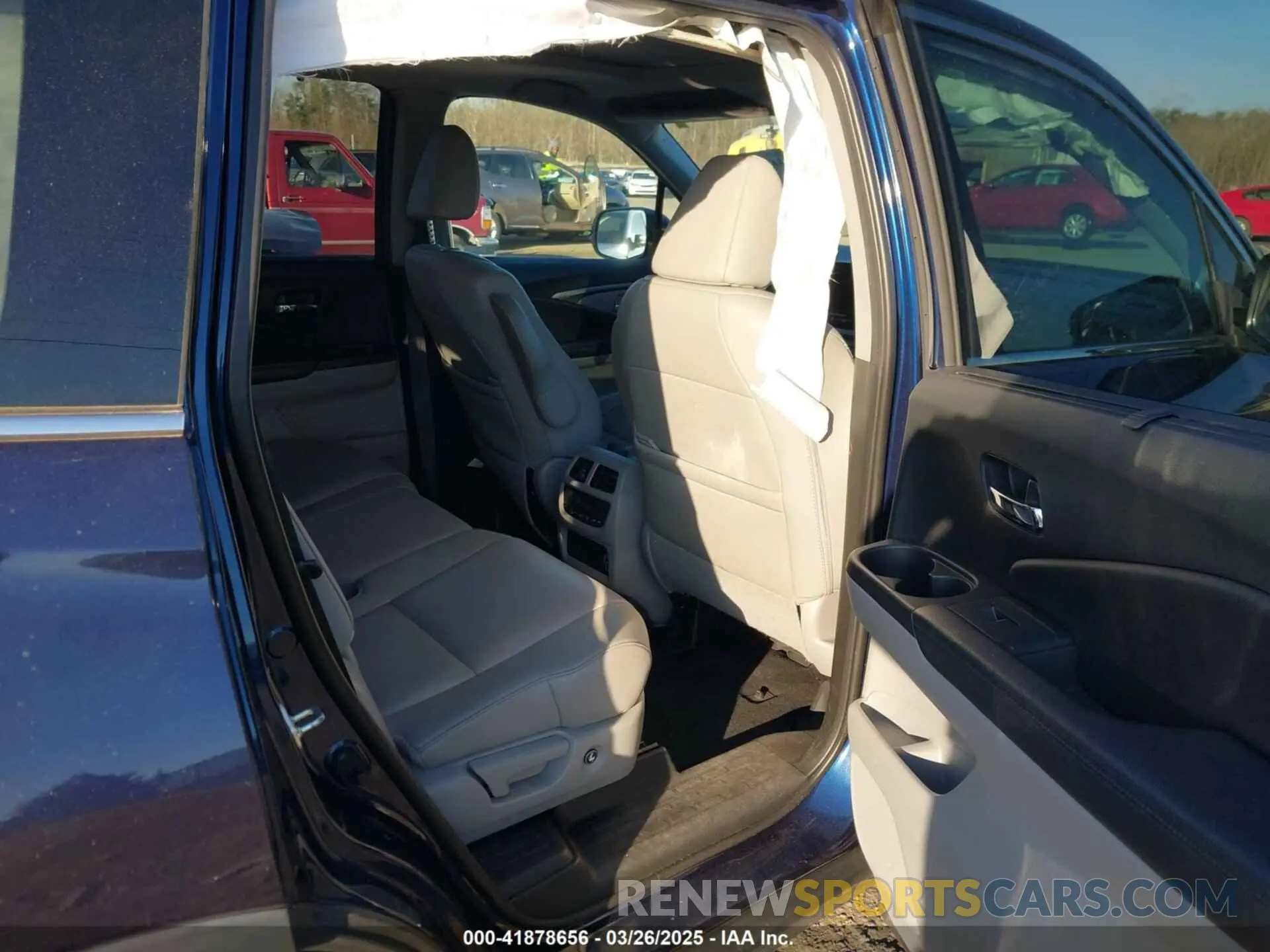 8 Фотография поврежденного автомобиля 5FNYF6H55KB024934 HONDA PILOT 2019