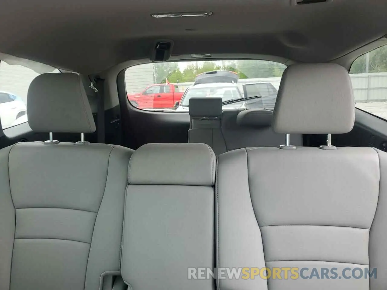 10 Photograph of a damaged car 5FNYF6H55KB049302 HONDA PILOT 2019