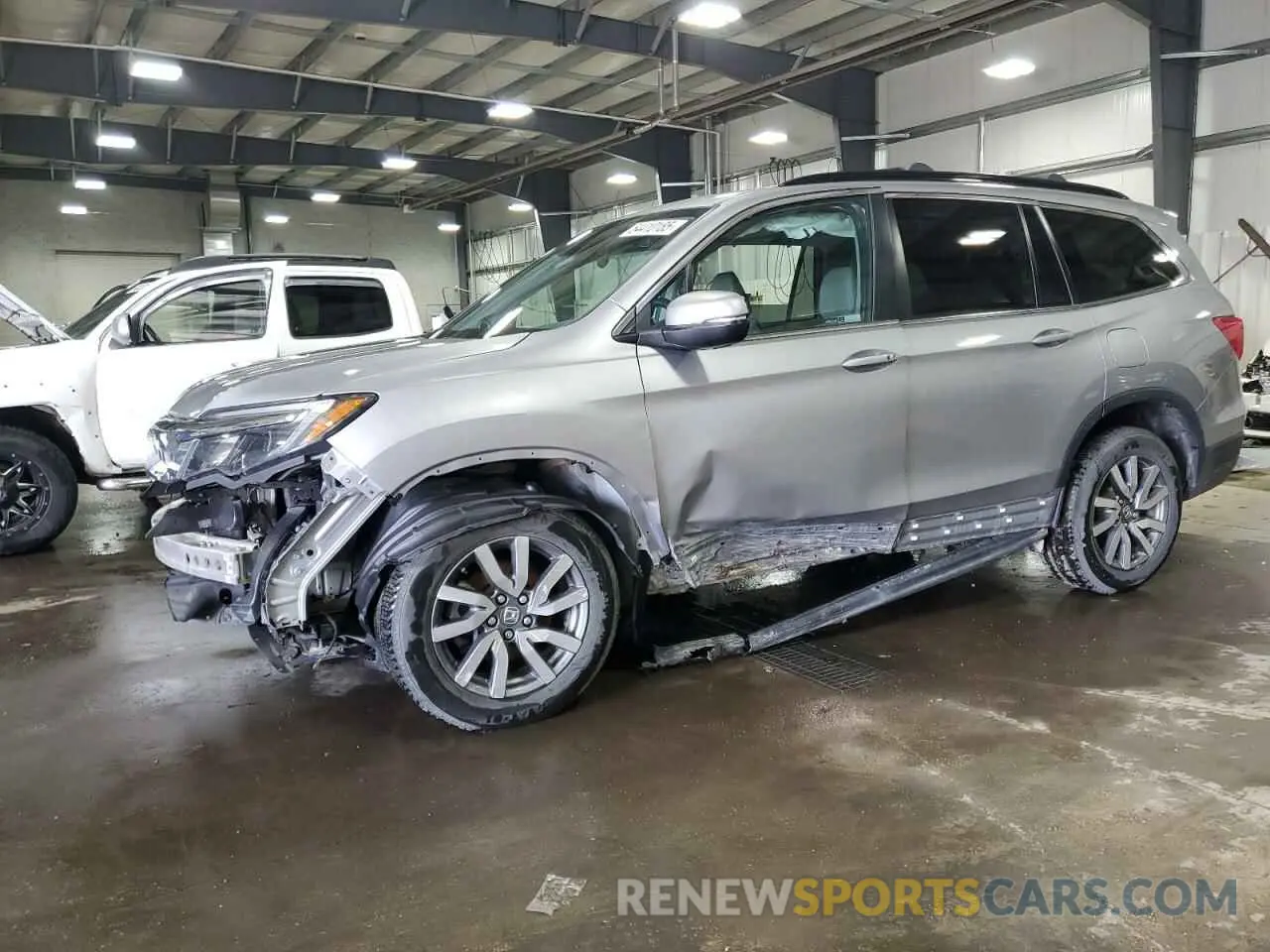 1 Photograph of a damaged car 5FNYF6H55KB068996 HONDA PILOT 2019