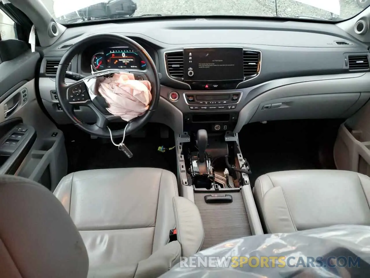 8 Photograph of a damaged car 5FNYF6H55KB068996 HONDA PILOT 2019