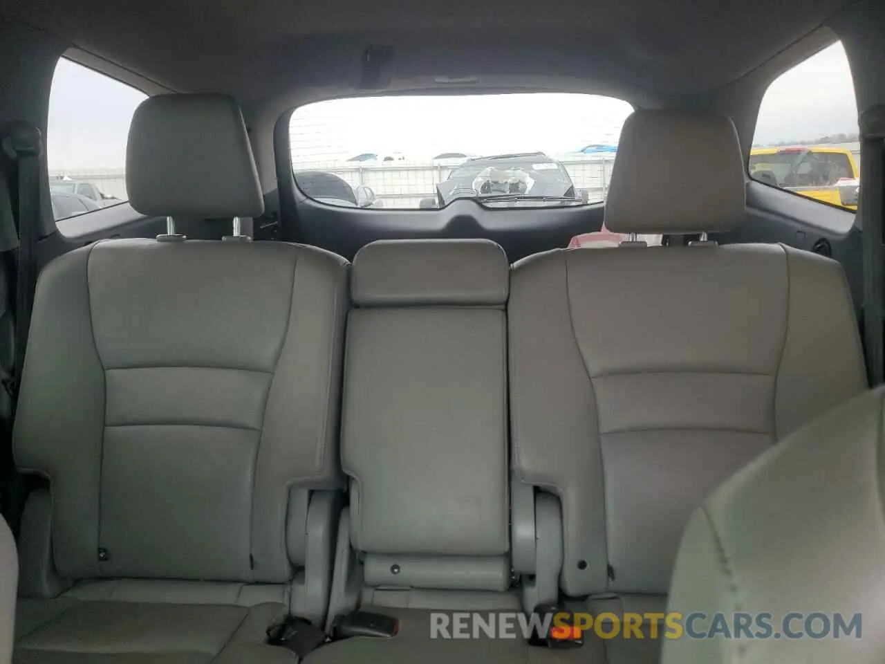 10 Photograph of a damaged car 5FNYF6H55KB071719 HONDA PILOT 2019