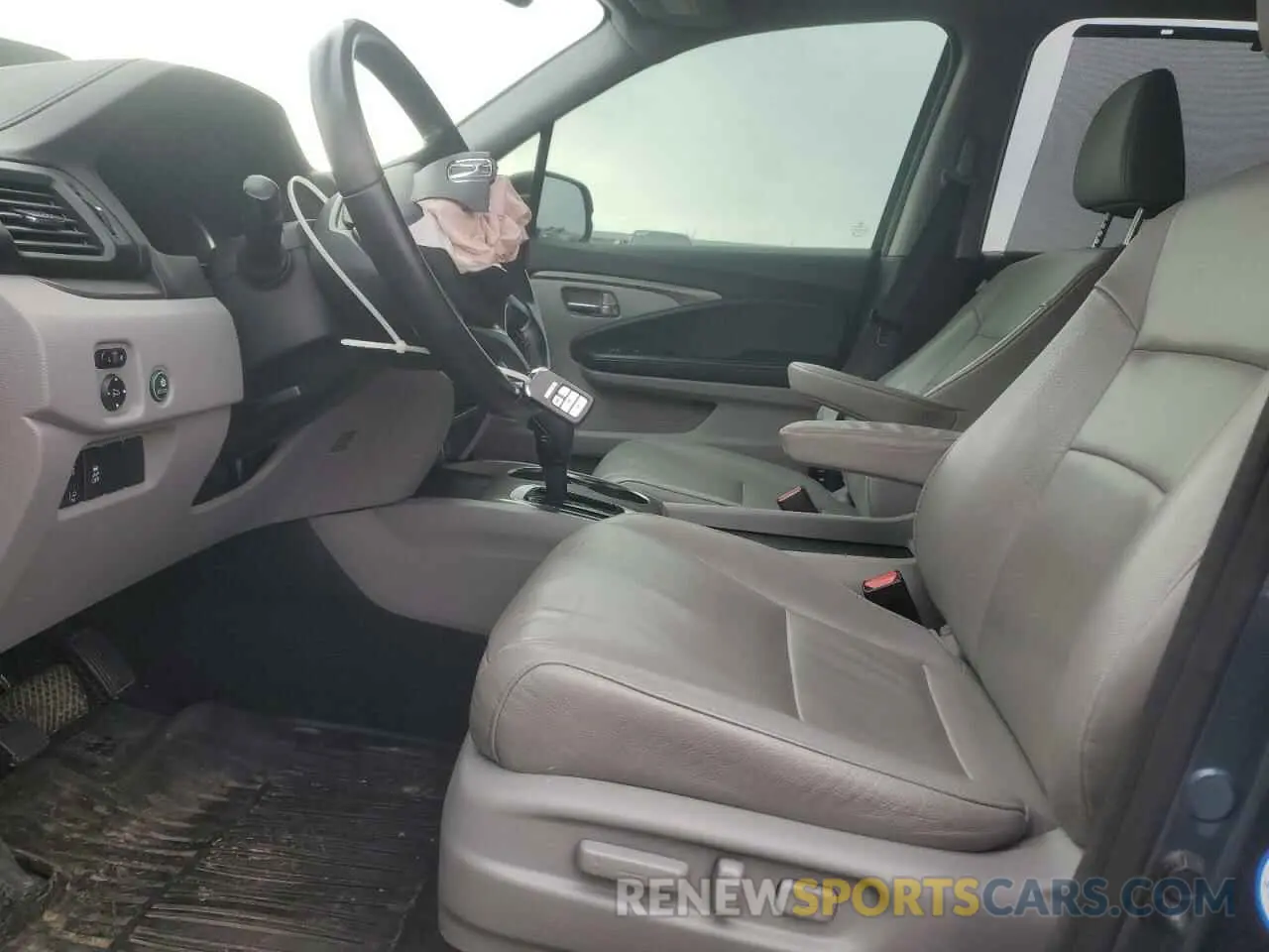 7 Photograph of a damaged car 5FNYF6H55KB071719 HONDA PILOT 2019