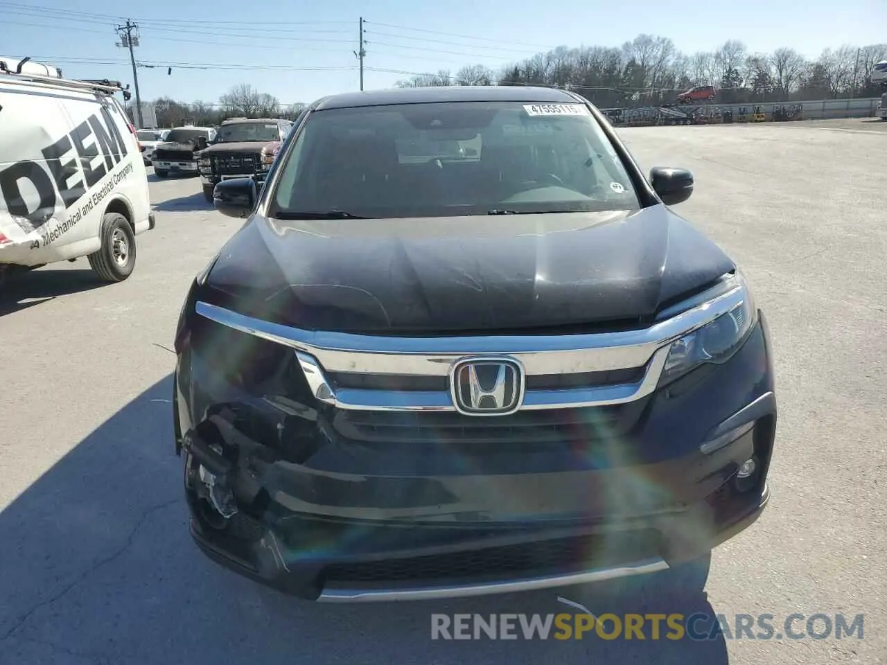 5 Photograph of a damaged car 5FNYF6H56KB101102 HONDA PILOT 2019