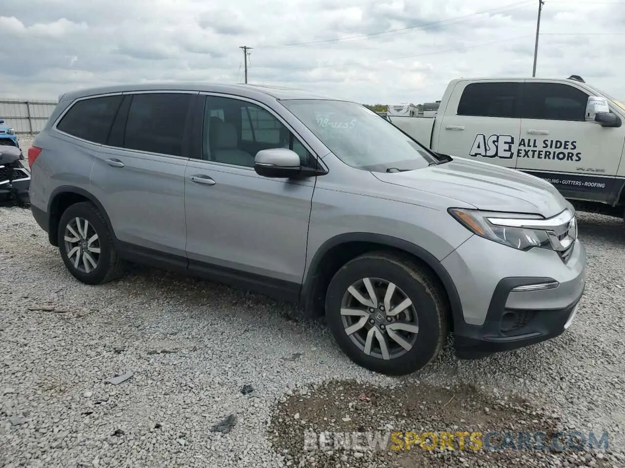 4 Фотография поврежденного автомобиля 5FNYF6H59KB099619 HONDA PILOT 2019