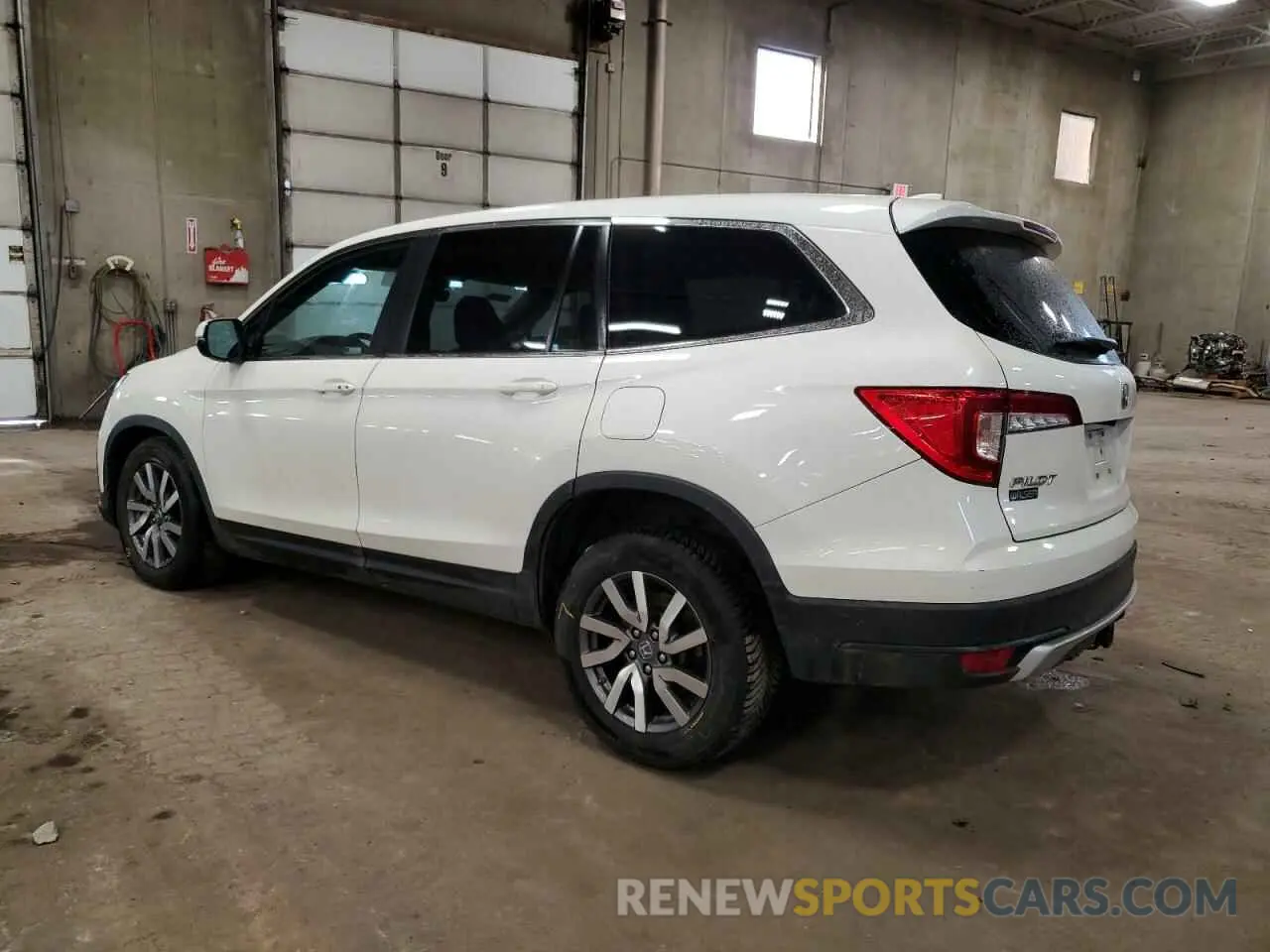 2 Фотография поврежденного автомобиля 5FNYF6H5XKB025268 HONDA PILOT 2019