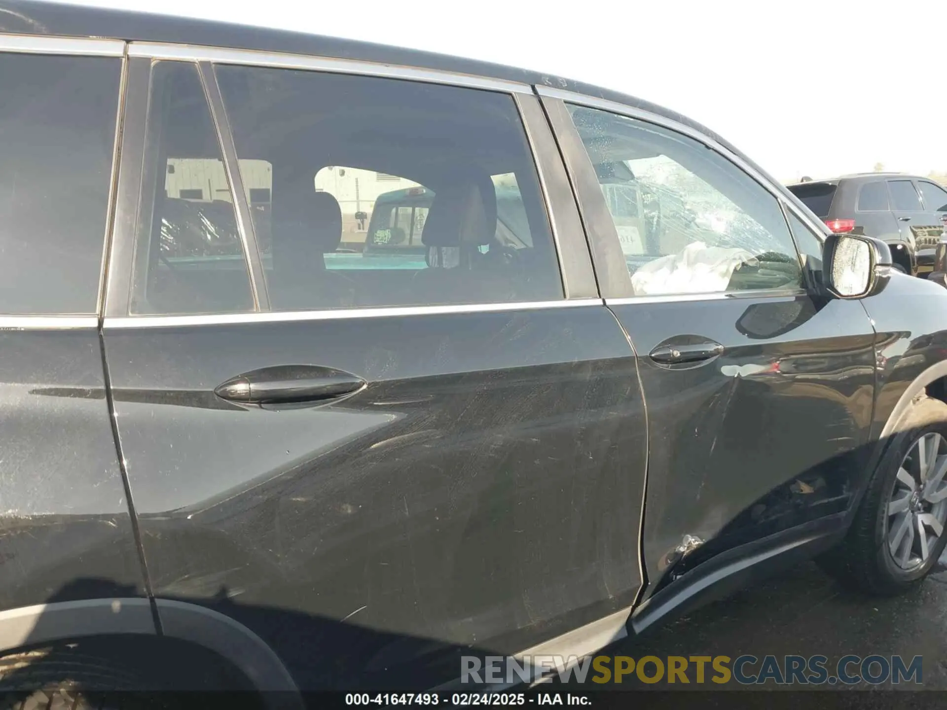13 Photograph of a damaged car 5FNYF6H5XKB064815 HONDA PILOT 2019